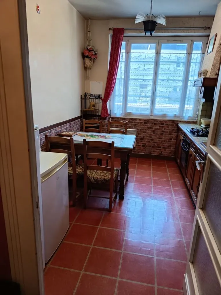 Cuisine - Appartement Meublé avec Garage dans Résidence Calme