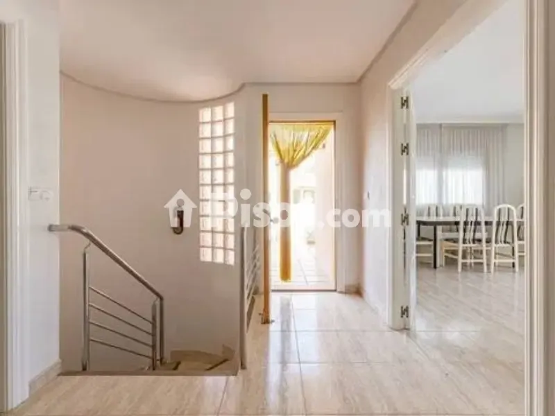 Esik - Chalet with Seafront Access in La Manga