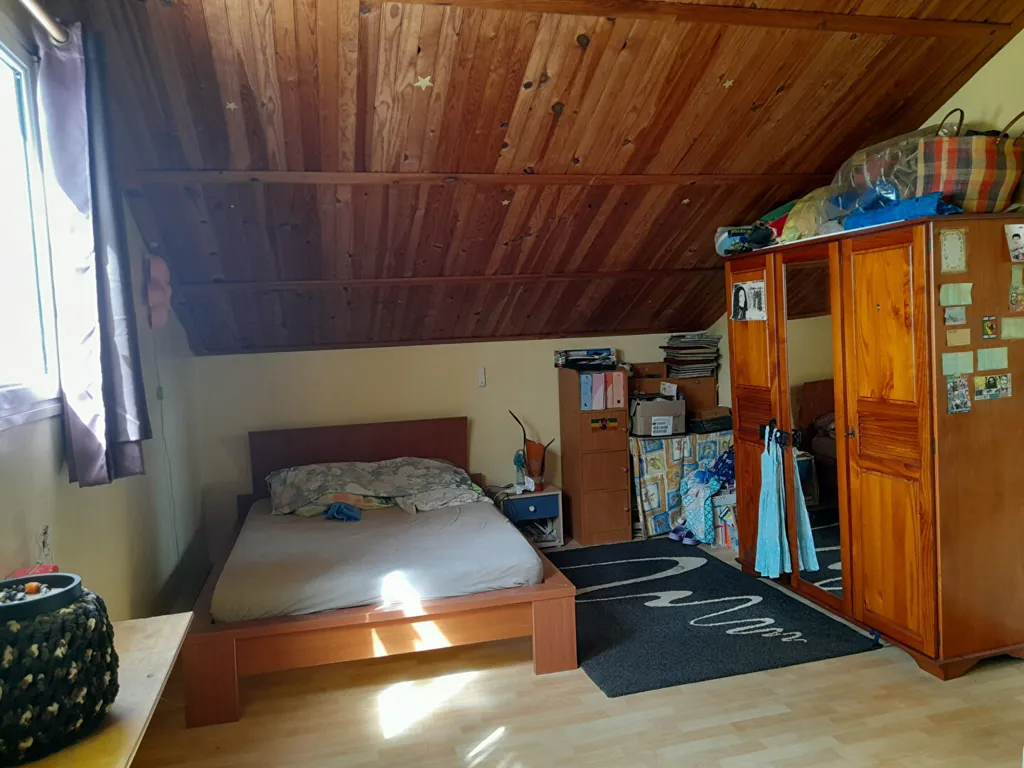 Chambres - Maison Jumelée avec Jardin à Quartier-Français