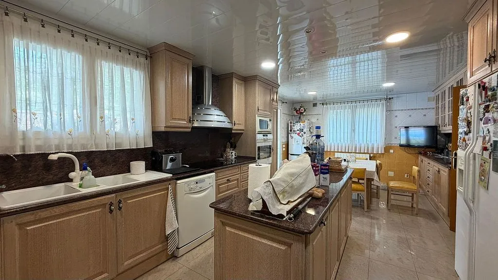 Cuisine - Chalet with Pool in Vallromanes