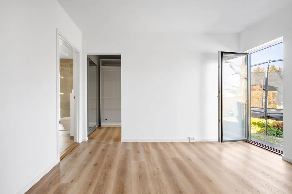 Stanze - Contemporary Villa with Private Beach Access in Kokkedal