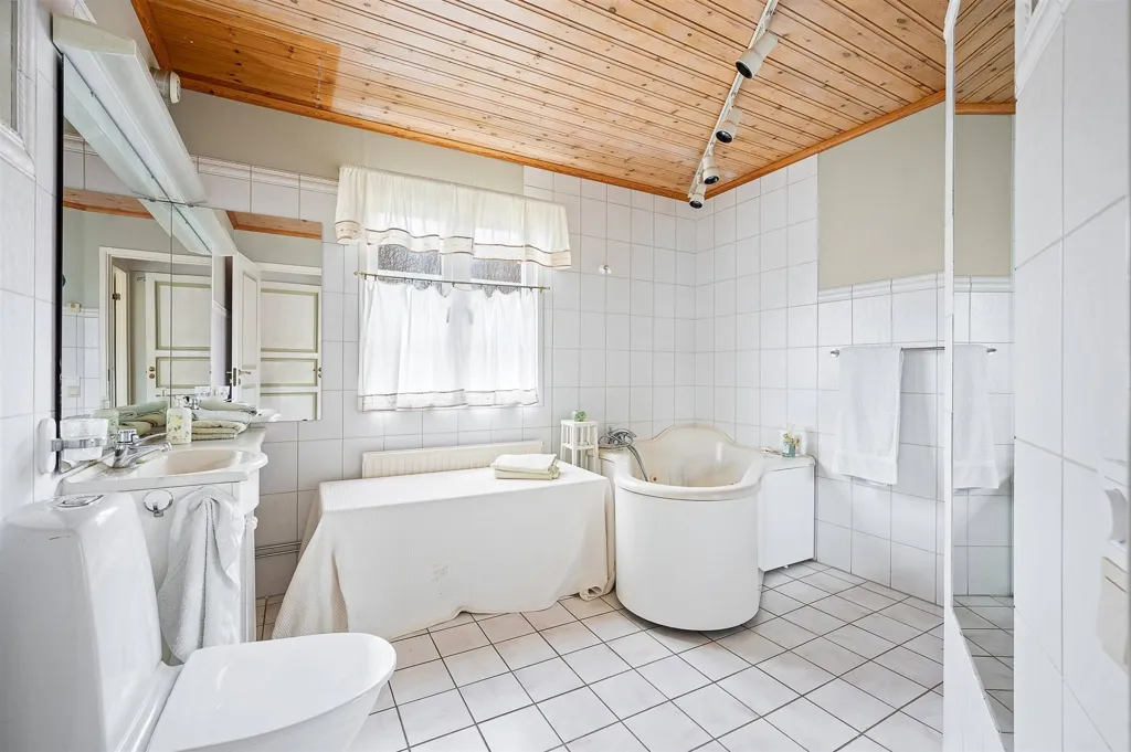 Salles de bain - Charming House with Sea View in Tjärnö
