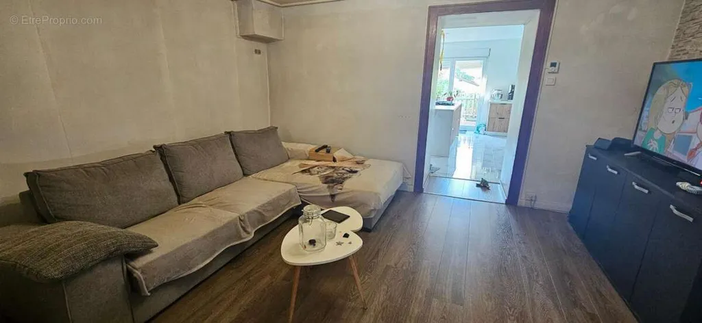 Elutuba - Renovated House with Garden in Marthille