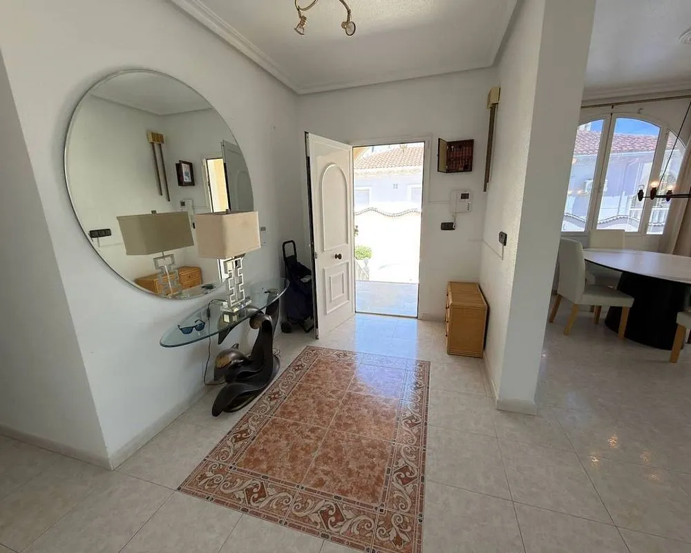 hallway_entrance
