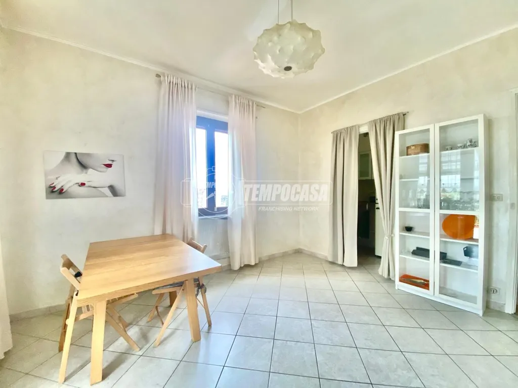 Söögituba - Apartment with Terrace in Piazza Castello, Ciriè