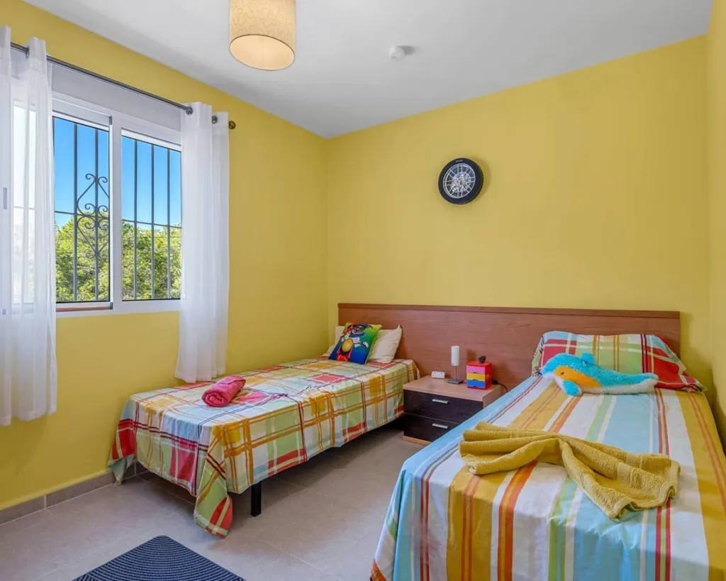Magamistoad - Seven-Bedroom Villa with Pool in Ciudad Quesada