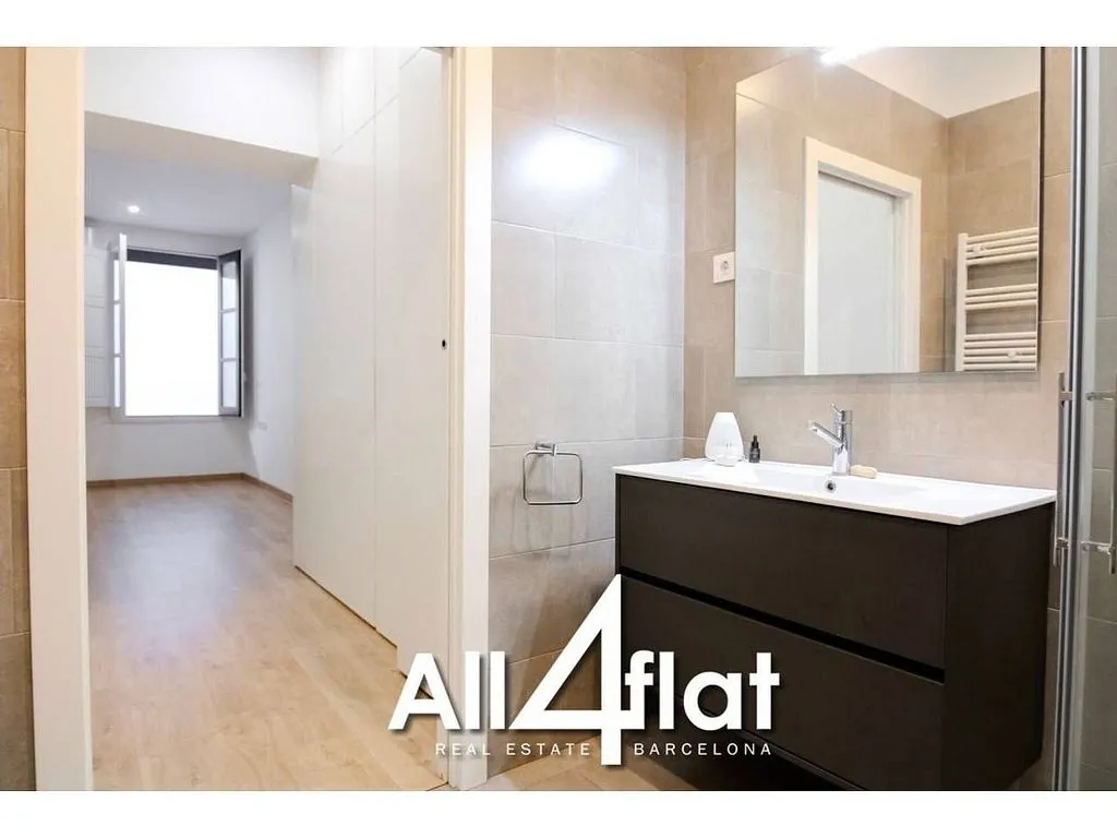 Salles de bain - Furnished Flat with Patio in La Dreta de l'Eixample