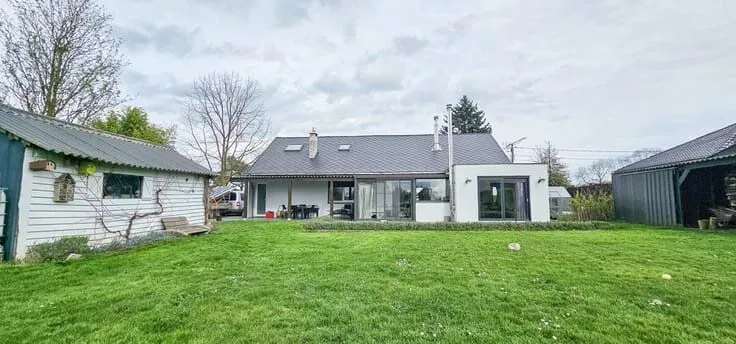 Aed - Villa with Terrace in West-Facing Garden