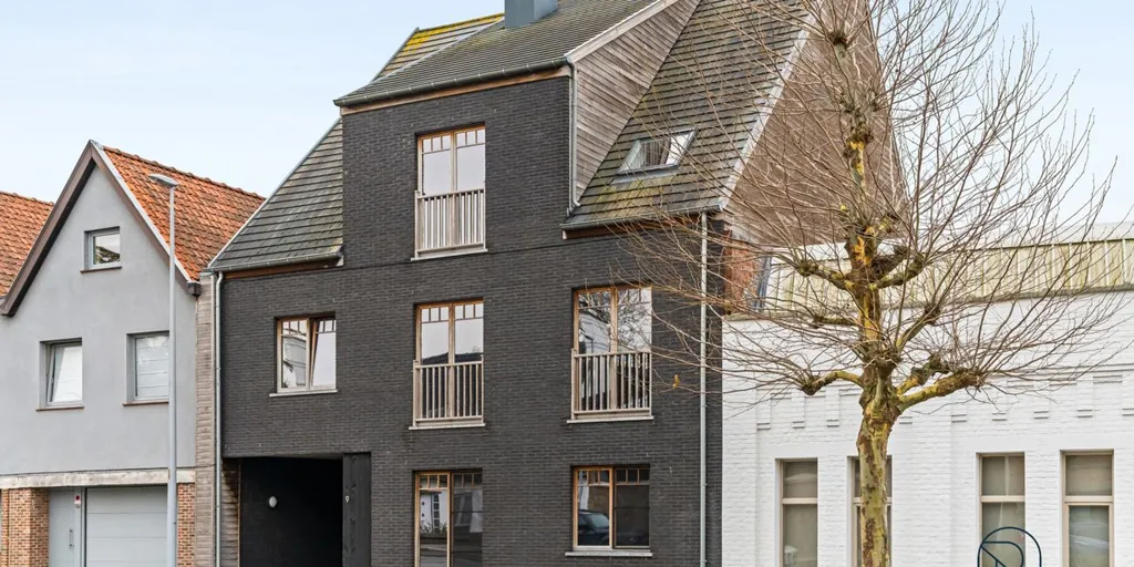 Extérieur - Duplex Énergétique avec Terrasse à Roeselare