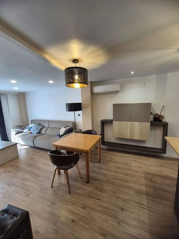 Soggiorno - 2-Bedroom Flat with Balcony in Orriols