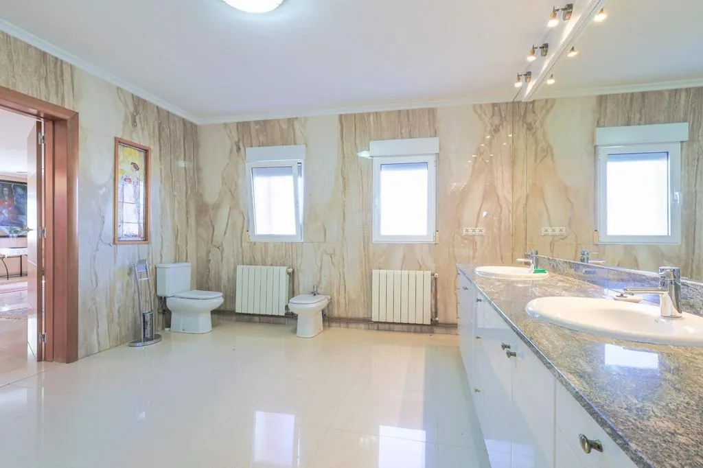 Salles de bain - Luxury Villa with Pool in Torrevieja