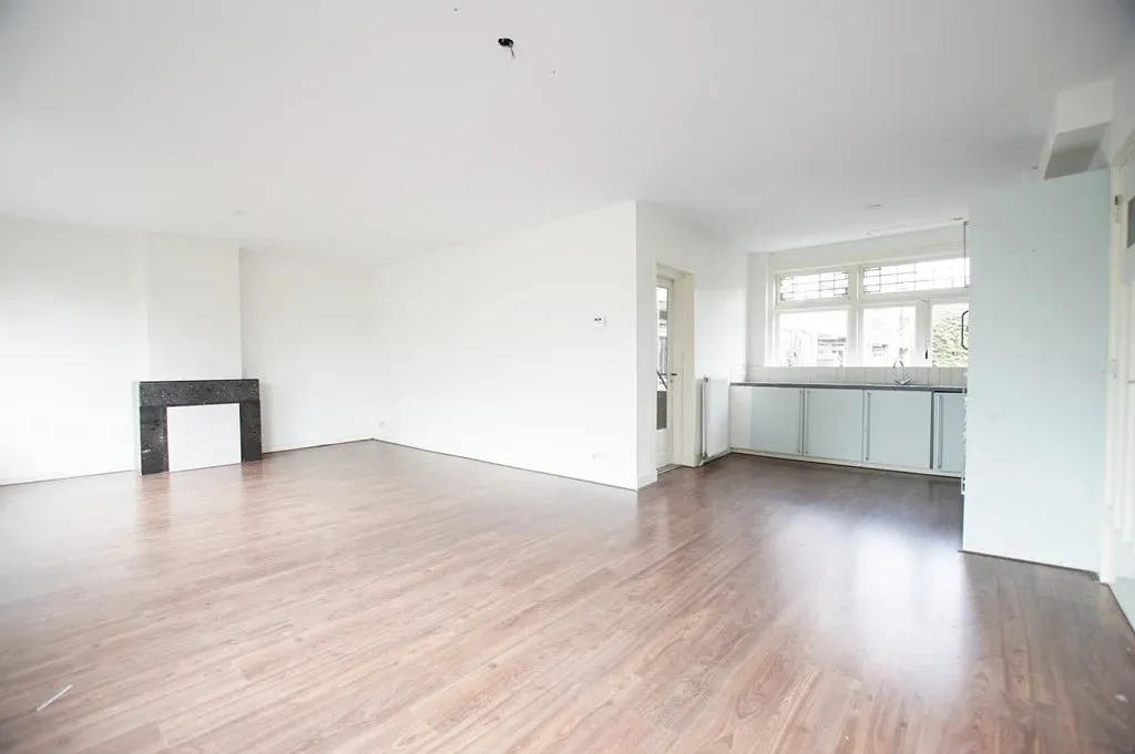 Soggiorno - Three-Bedroom Apartment with Garden in Rotterdam