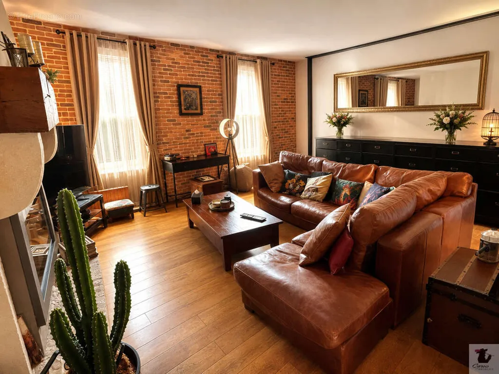 Soggiorno - Loft with Commercial Space in Bergerac Centre
