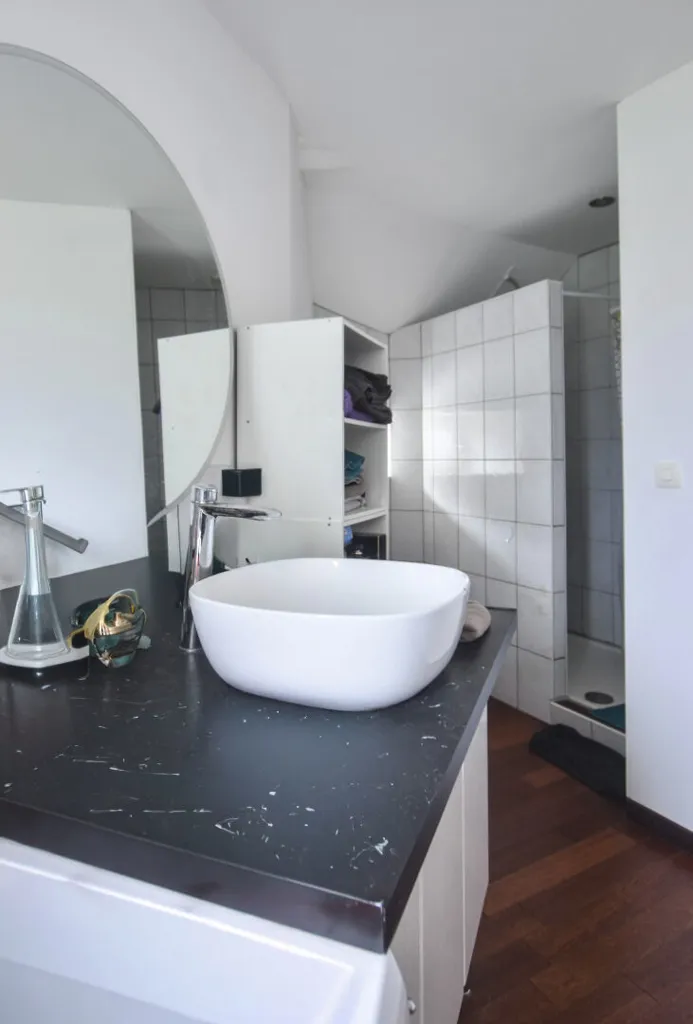 Vannitoad - Charming House with River View in Pesmes