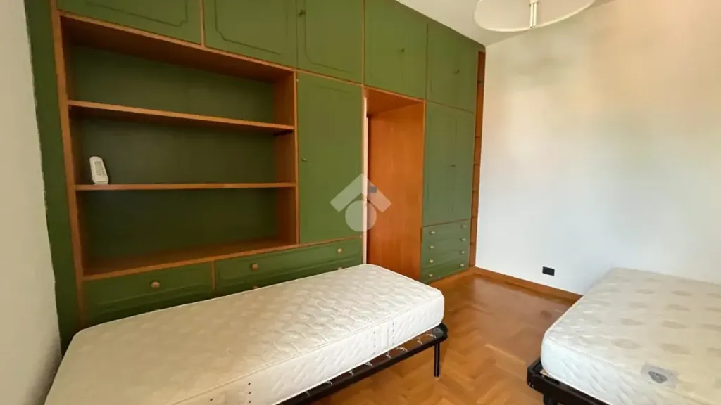 Chambres - Trilocale with Terrace in Pavia