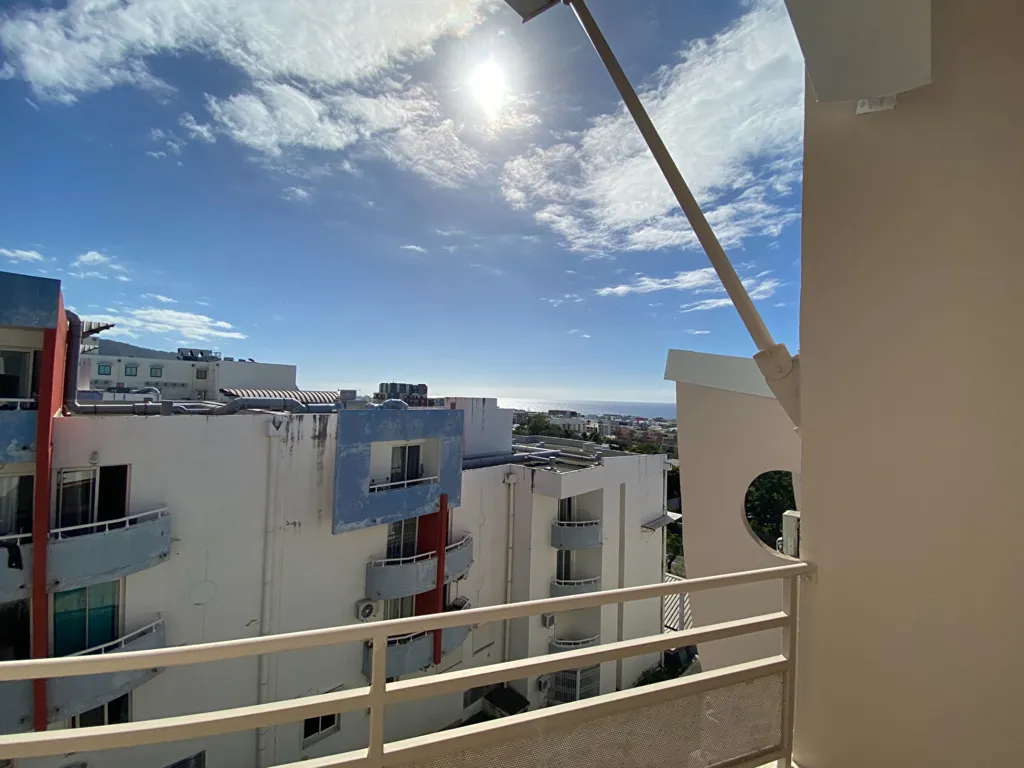 Balcon - Appartement T2 avec Varangue à Saint-Denis