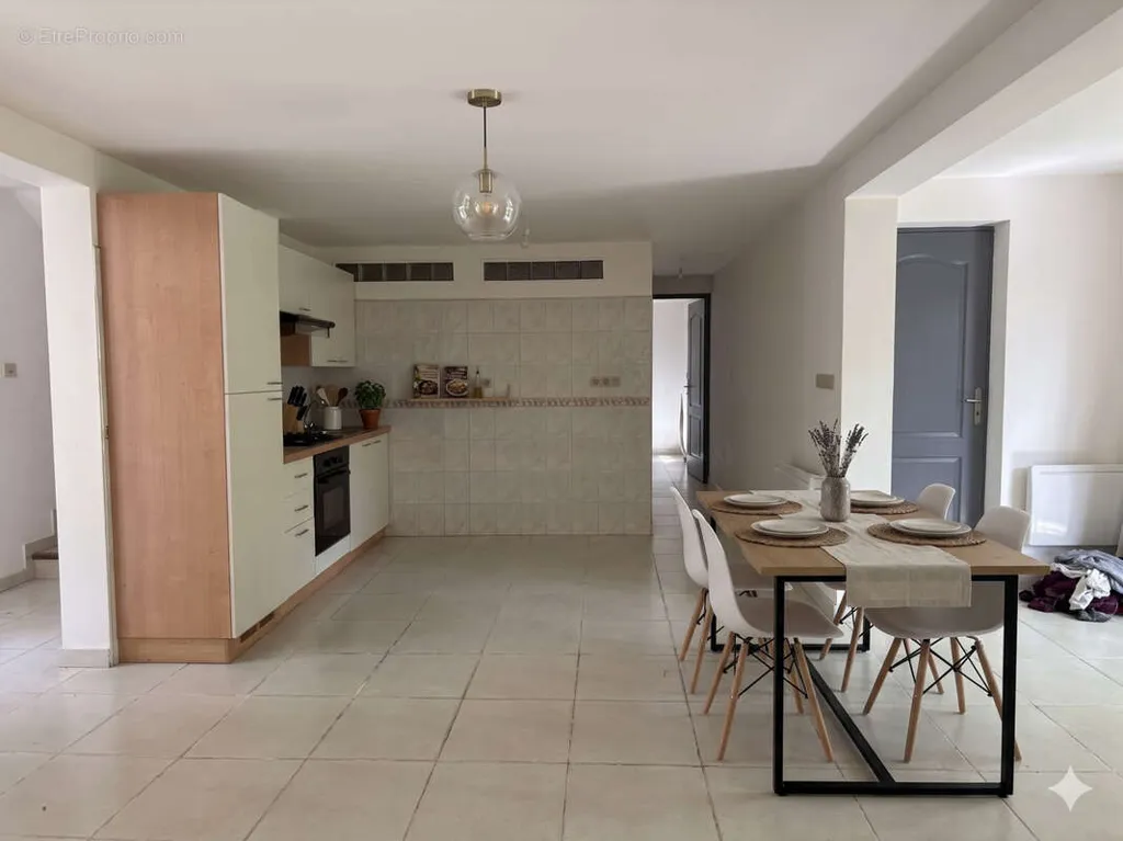 Dining Room - Divisible Villa with Double Garage in Montarnaud