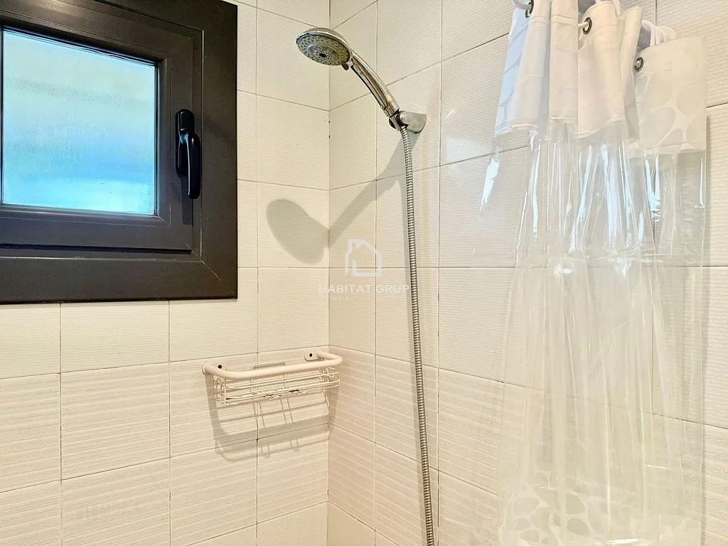 Vannitoad - Semi-detached House with Pool in Manlleu