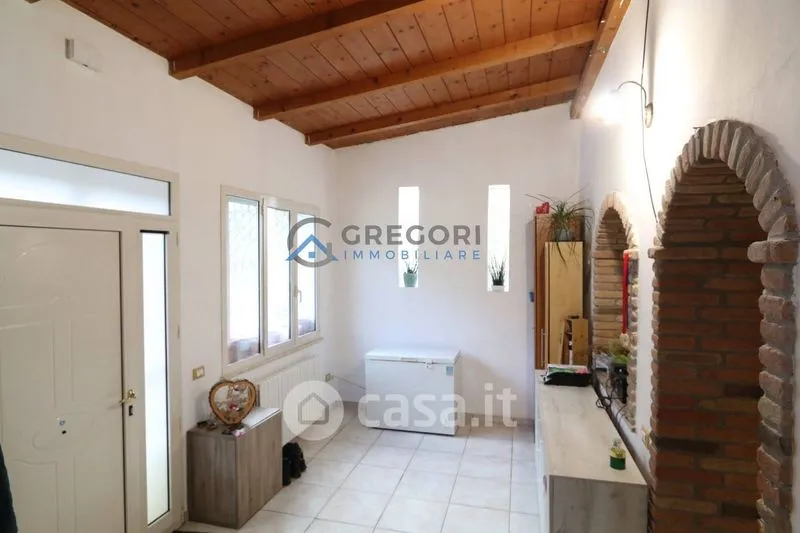 Entrée - Modernised Semi-Detached House with Garden in Controguerra