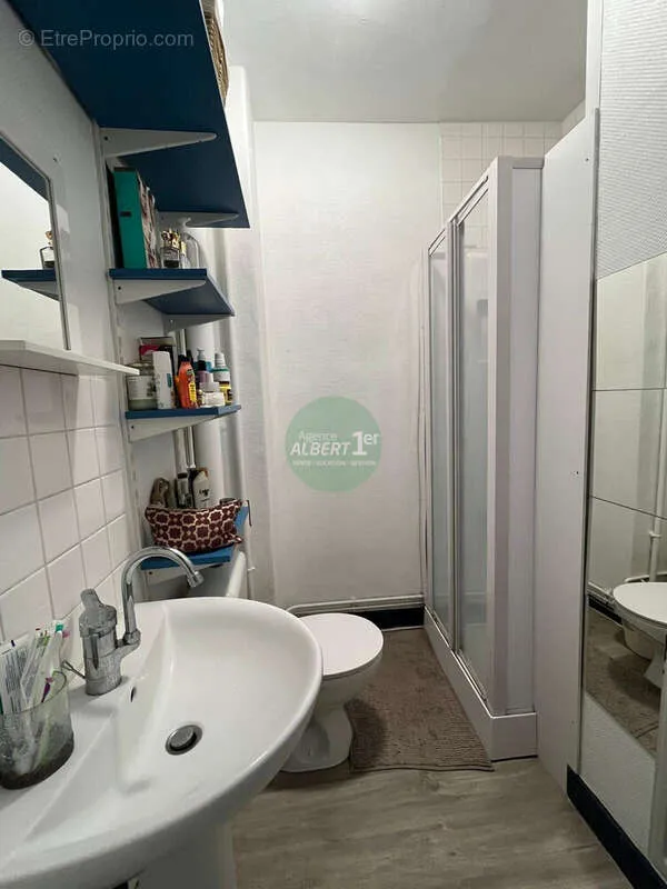 Bagni - 2-Bed Apartment with Sea View in Le Havre