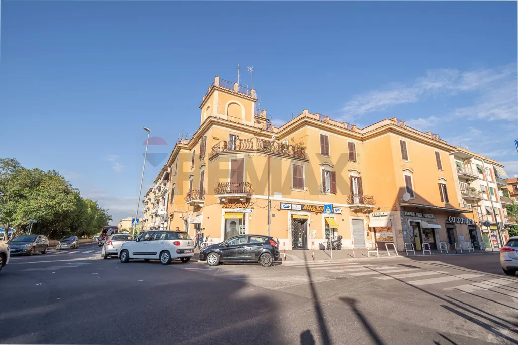 Exterior - Bright Apartment with Terrace in Tor Sapienza