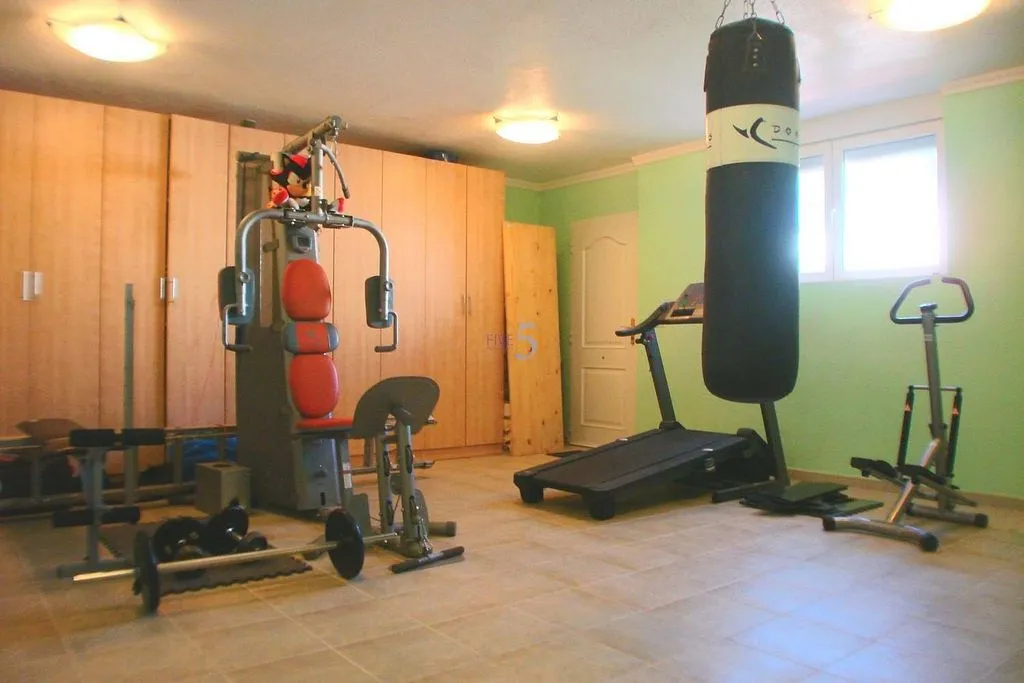Pièces - Luxury Villa with Pool in Ciudad Quesada