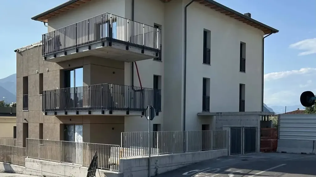 Exterior - Newly Built Apartment with Private Garden in Iseo