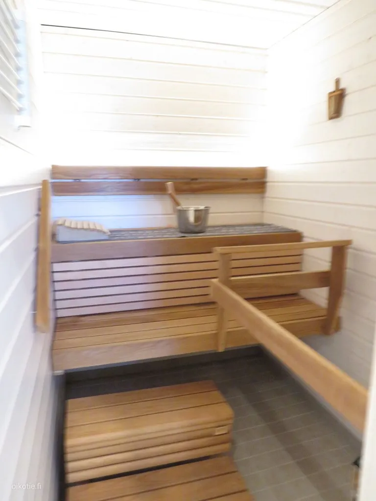 Toad - Well-Maintained Terraced House with Sauna in Helsinki