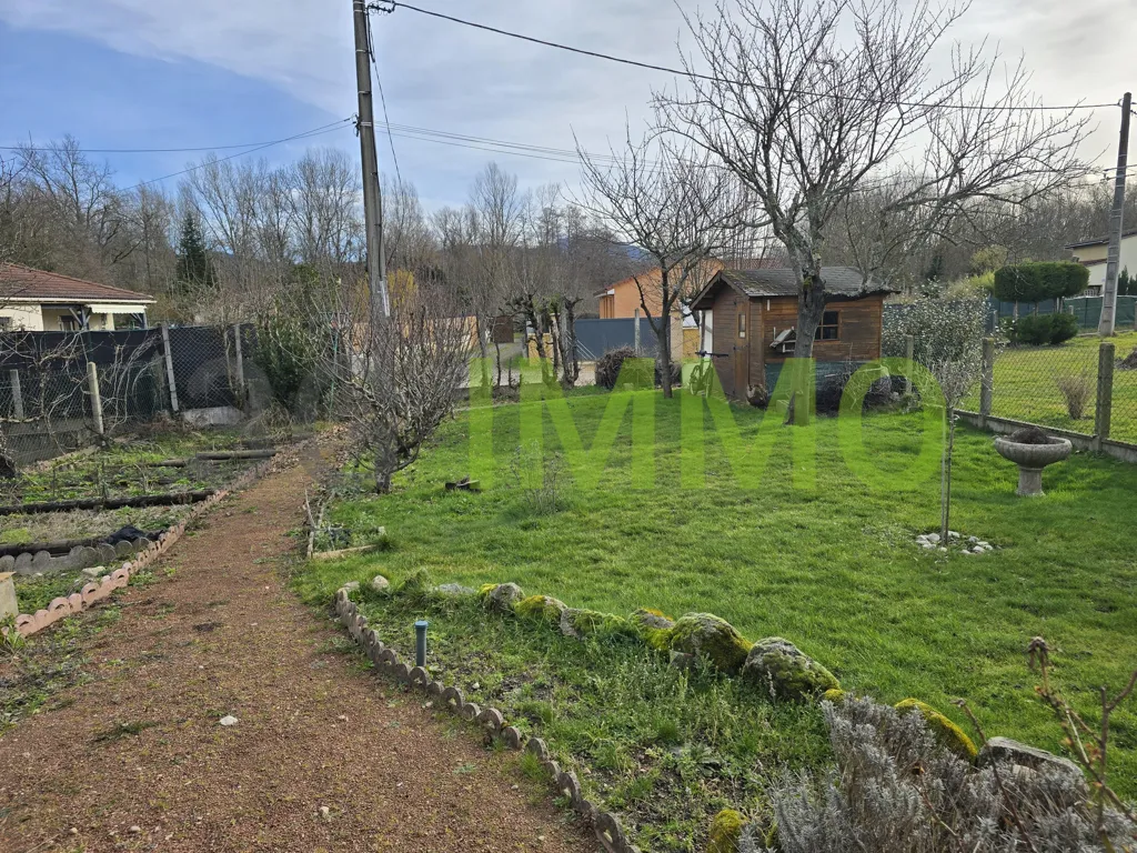 Jardin - Maison détachée avec terrasses à Néronde sur Dore