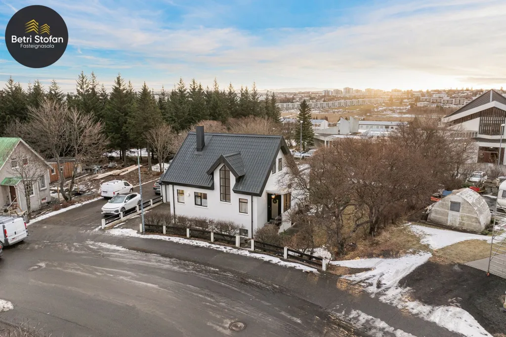 8-toaline maja asukohas Reykjavík