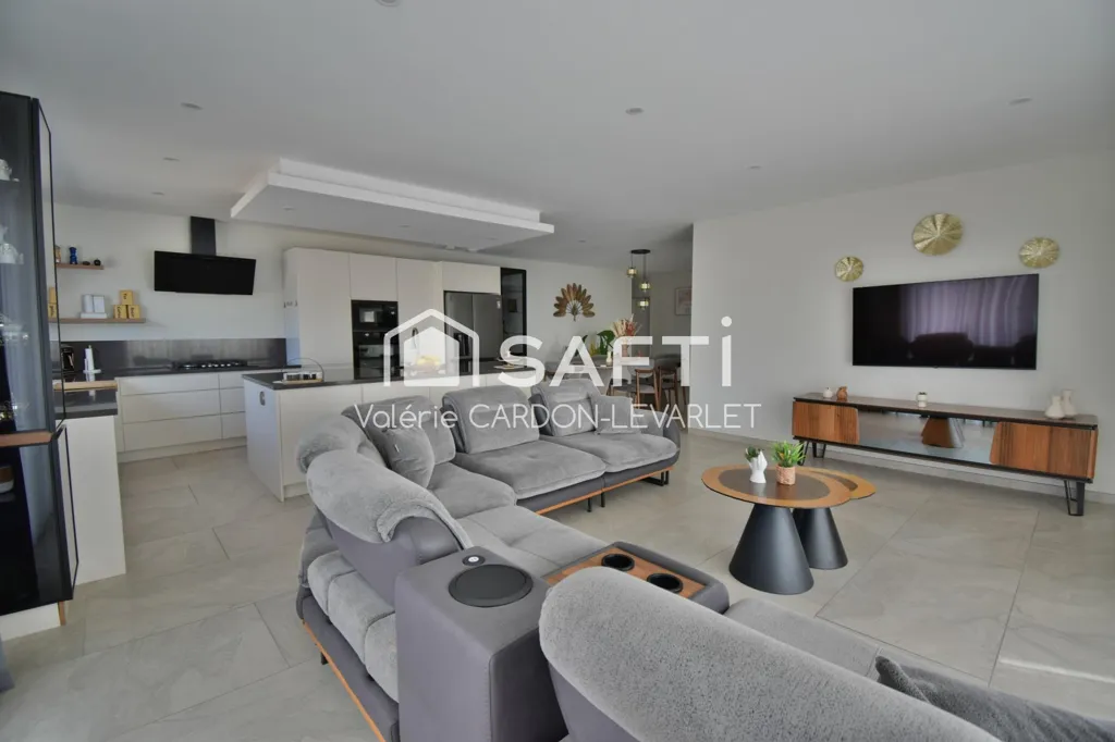 Séjour - Villa Contemporaine avec Piscine dans un Lotissement Sécurisé