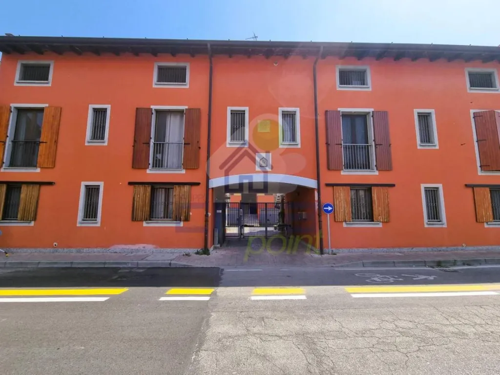 Esterno - Duplex Apartment with Balcony in Brembio