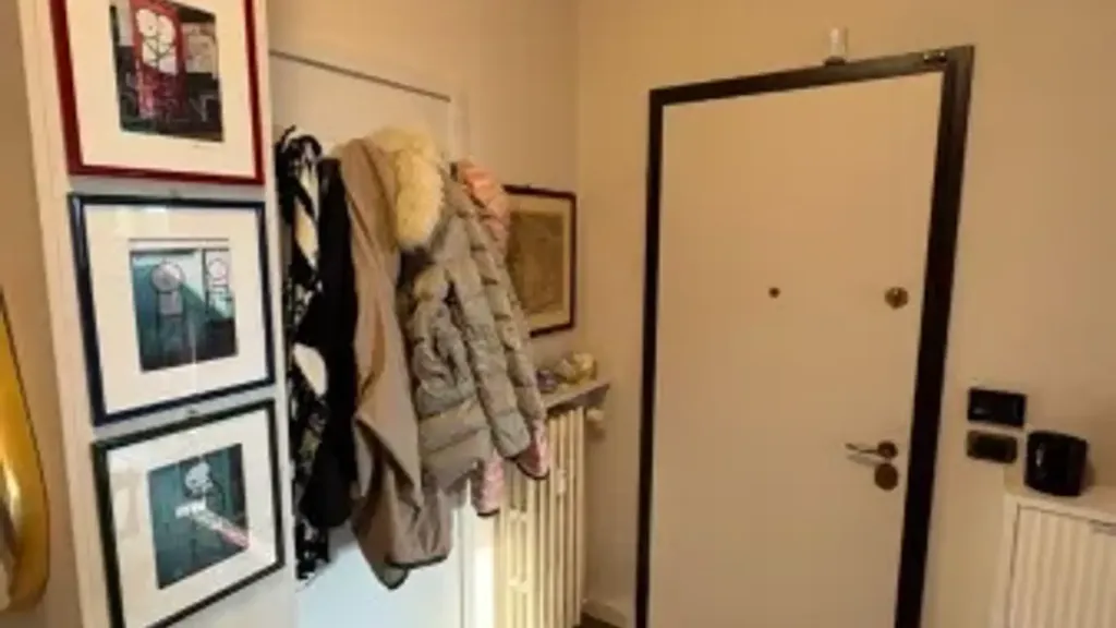 hallway_entrance