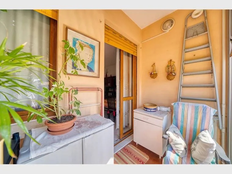Rõdu - Partially Rented Flat with Balcony in Rivalta di Torino