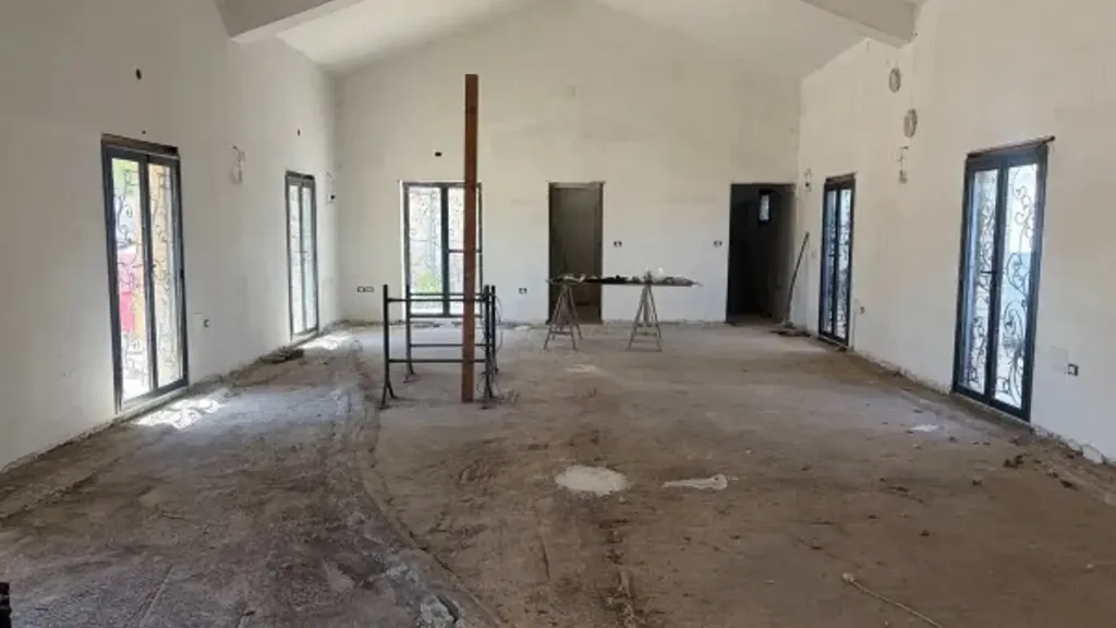 other_room