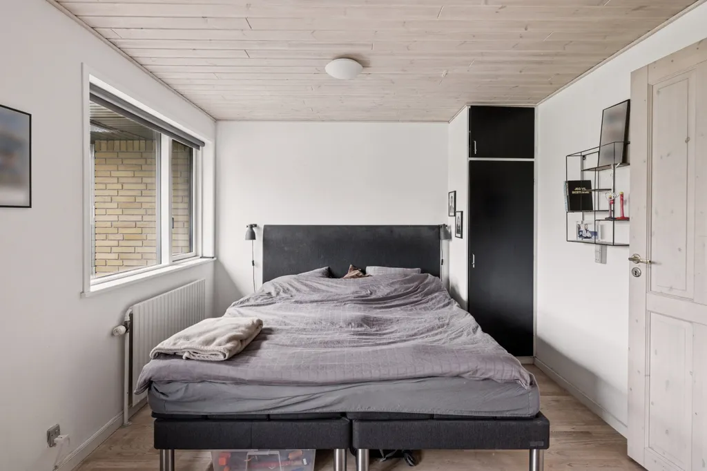 Bedrooms - Maintained Family Villa in Viborg