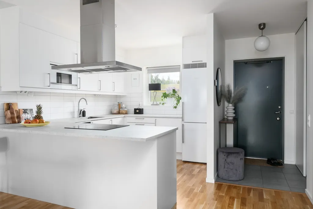 Köök - Modern Flat with Sea View on Bintjevägen