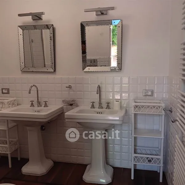 Salles de bain - Luxury Apartment in Historic Palazzo, Florence
