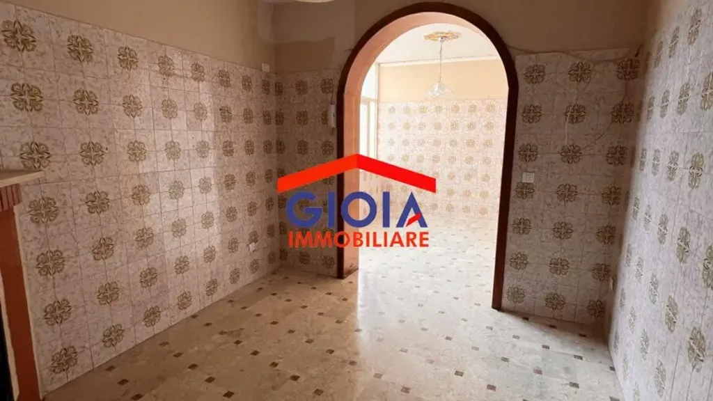 Esik - Duplex with Terrace in Mondragone