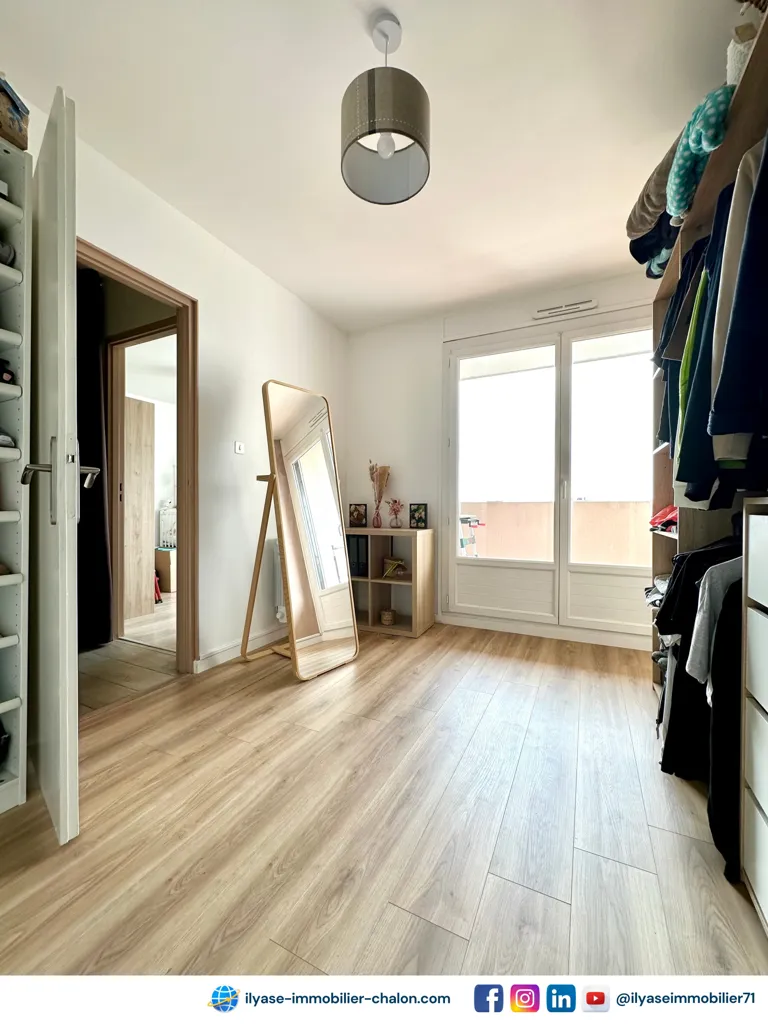 Rooms - Bright T4 Apartment with Balcony in Chalon-sur-Saône
