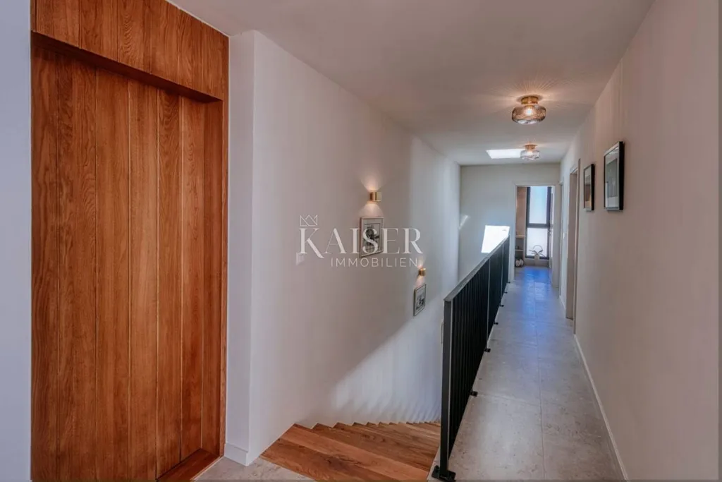 Hallway - Luxury Villa with Infinity Pool on Mali Iž