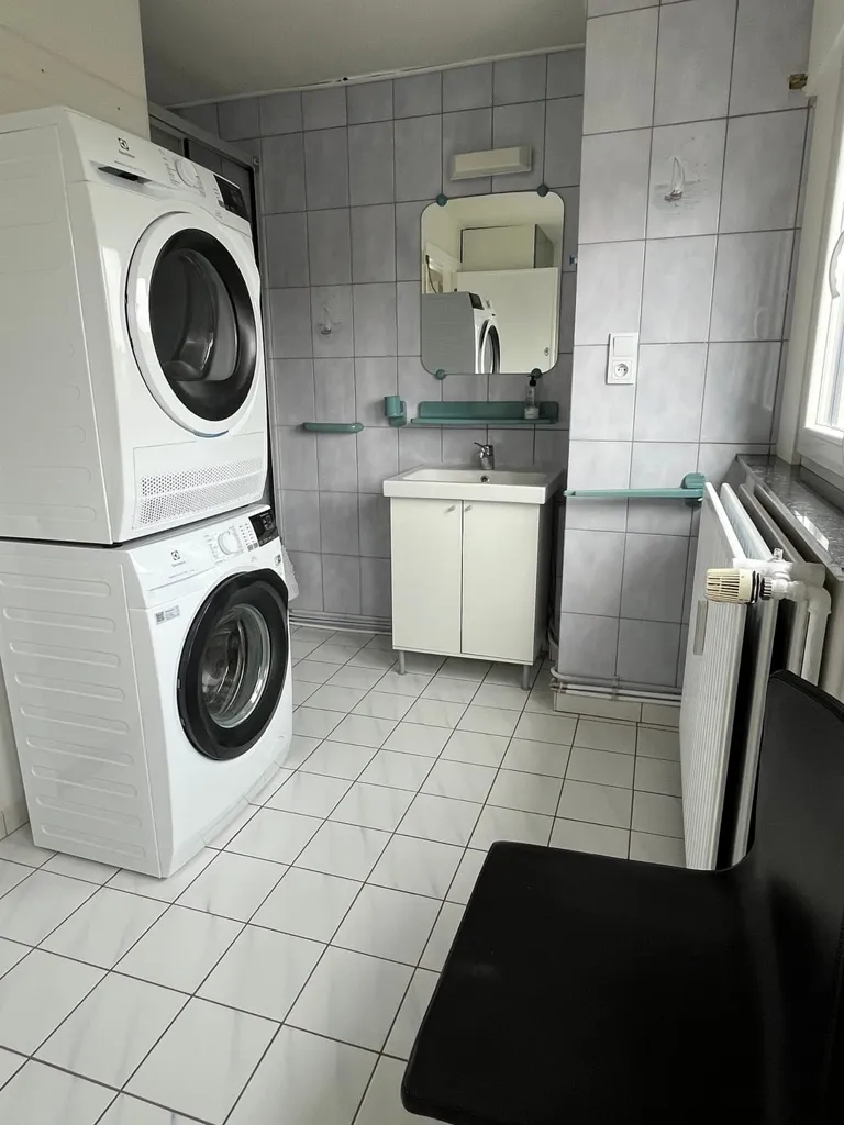 Buanderie - Appartement Meublé avec Jardin à Wilrijk