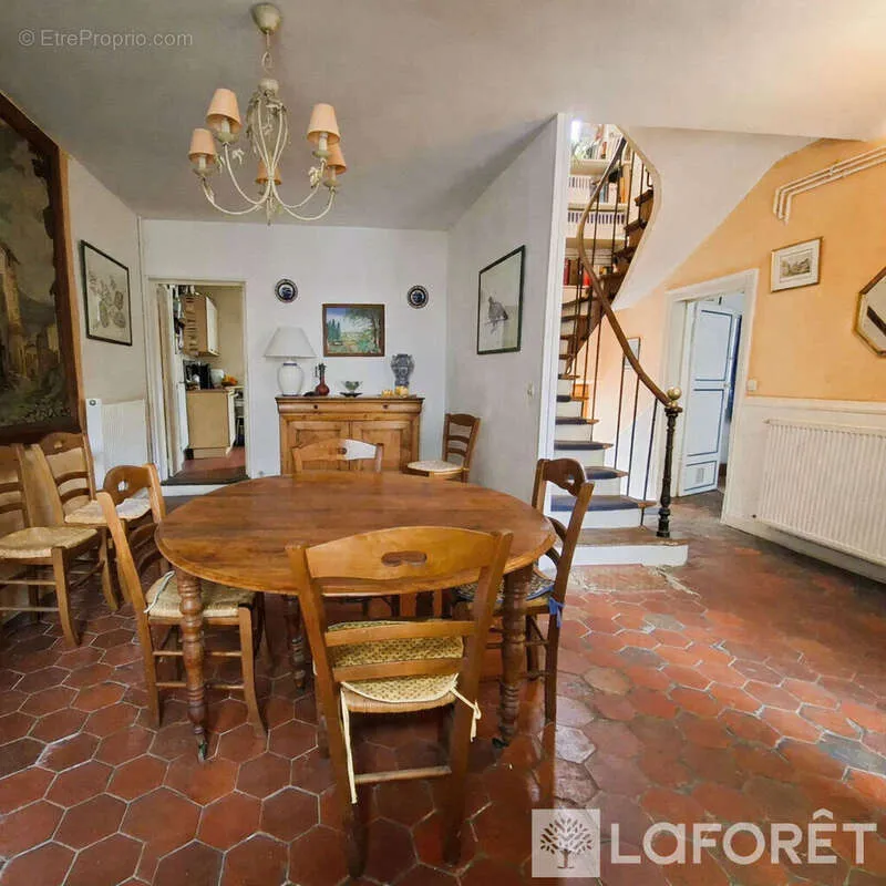 Salle à manger - Maison de Caractère avec Studio Indépendant à Avon
