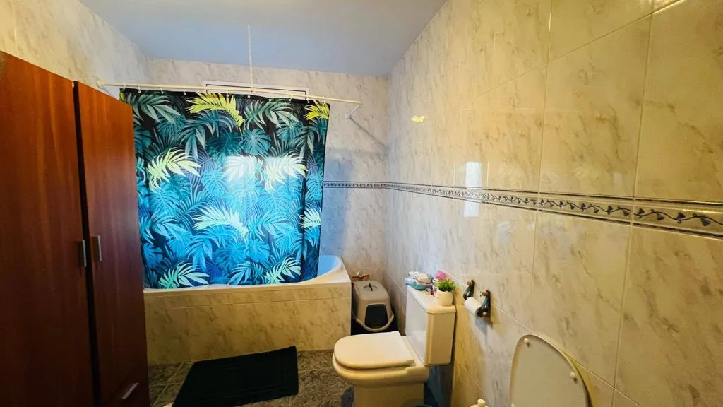 Salles de bain - Detached Villa with Pool in Miami Platja