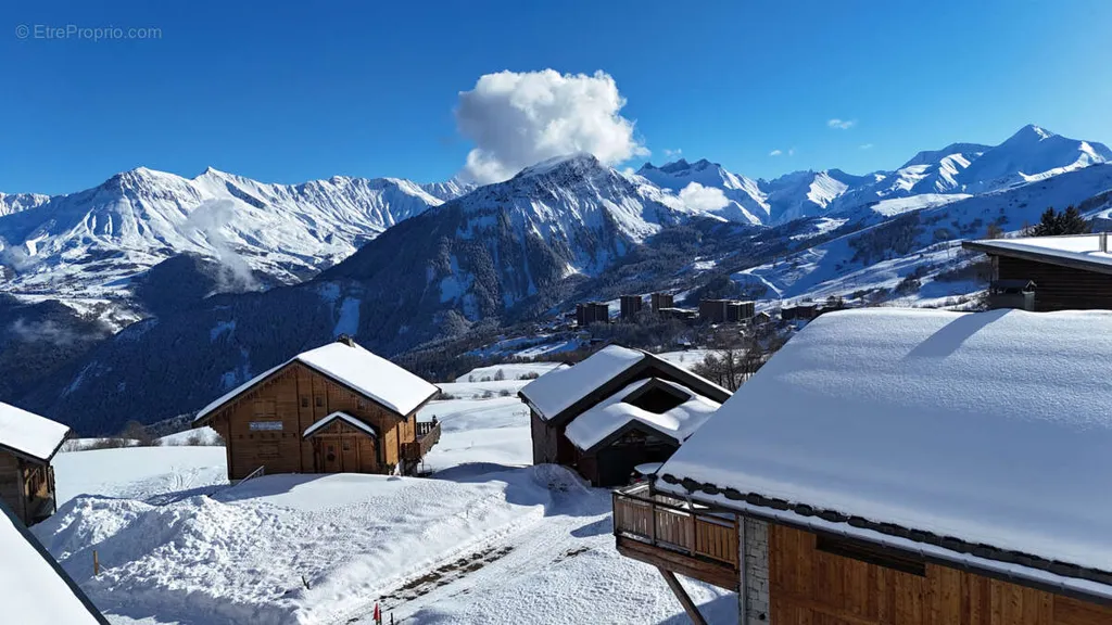 Contemporary Chalet with Panoramic View in La Toussuire