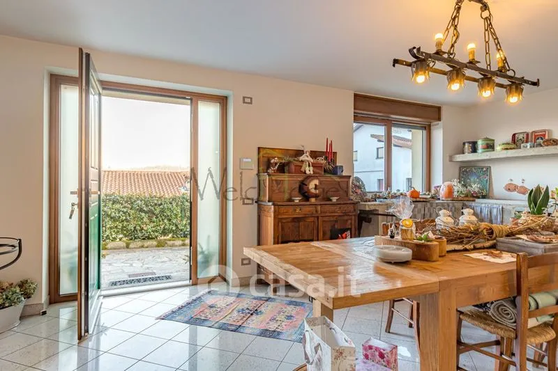 Söögituba - Contemporary Villa with Lake View in Alserio