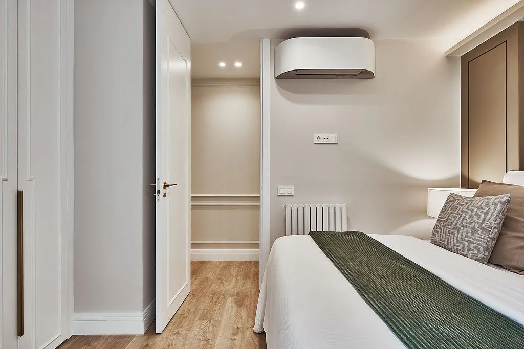 Chambres - 2-Bedroom Flat with Air Conditioning in Chueca