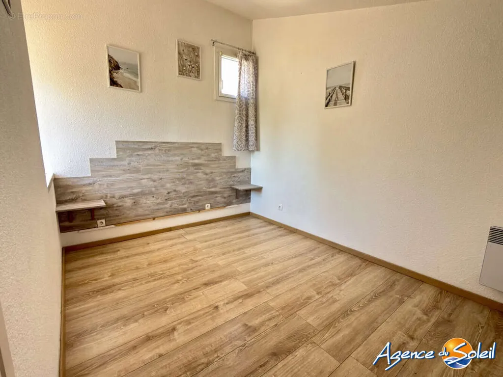 Pièces - Appartement Duplex avec Piscine à Saint-Cyprien