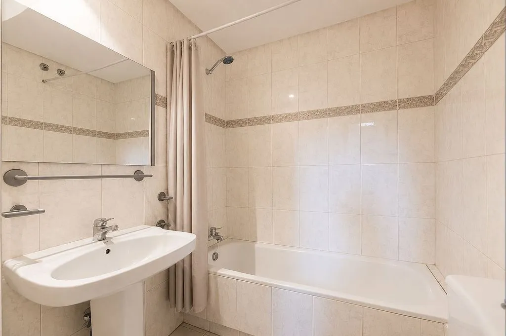 Salles de bain - Terraced House with Pool in Caldes de Montbui
