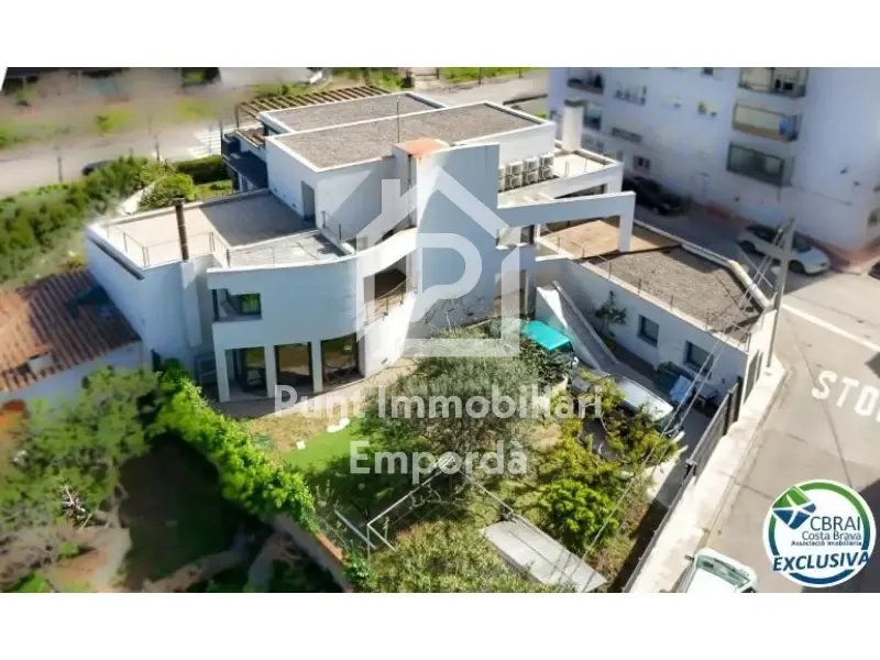 Vue aérienne - Spacious Villa with South Orientation in Llançà
